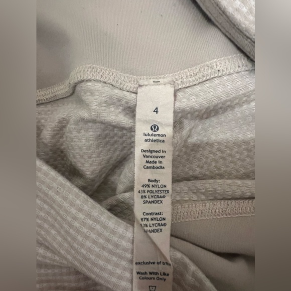 Lululemon 3/4 leggings, size 4, beige - Picture 3 of 9